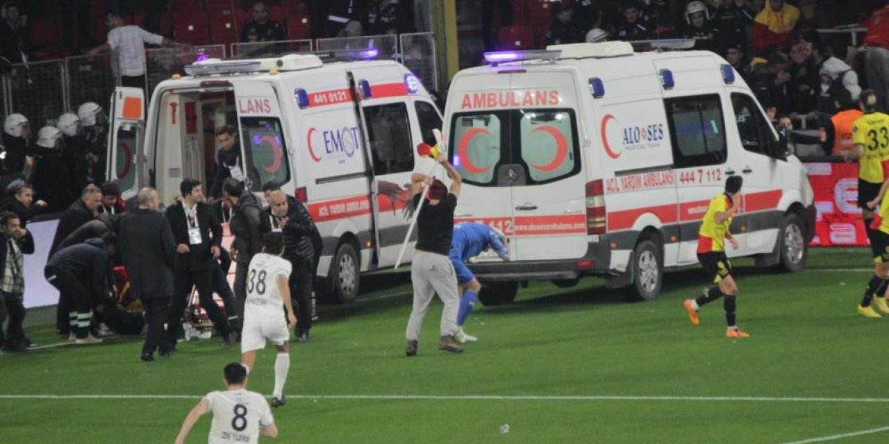 İzmir derbisine olaylar damga vurdu: İşte yaşananların özeti