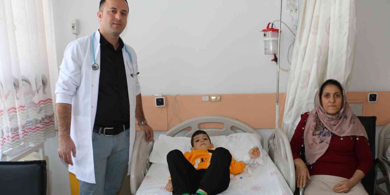 6 yaşındaki Miraç, diyalize muhtaç kalmadan sağlığına kavuştu