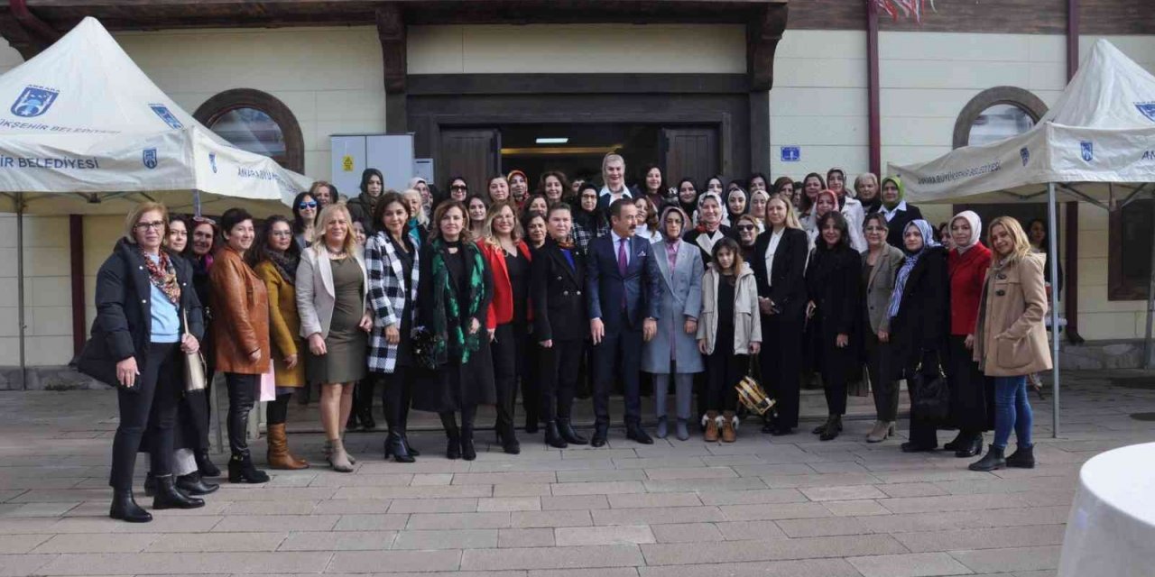 Ankaralılar, Kadın Kolları Başkanı’nı seçti
