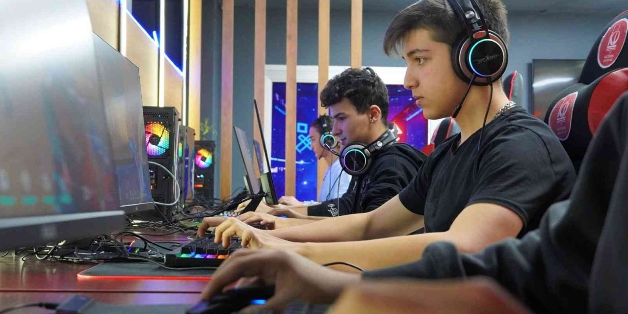 TEKNOMER’de E-Spor lig sürecine katılacak 8 takım belli oldu