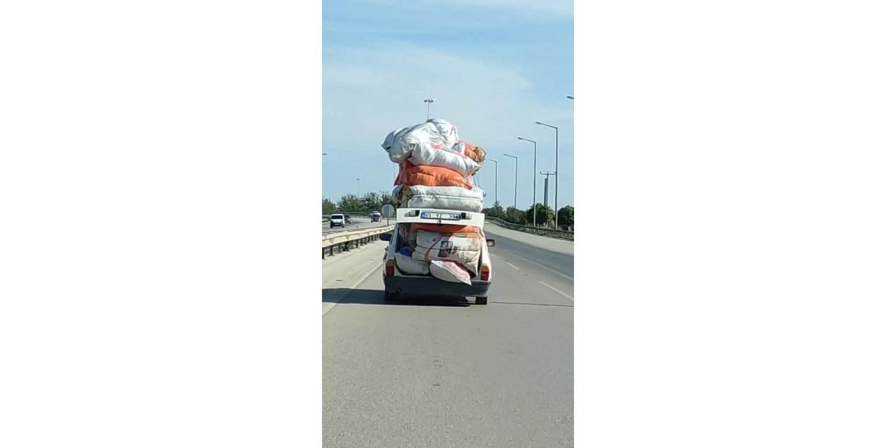 Yükünü gören şaşırdı: Kamyonet değil otomobil