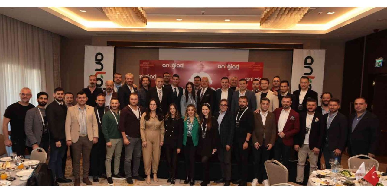 Antalya’da enerji verimliliği ve geleceği konuşuldu