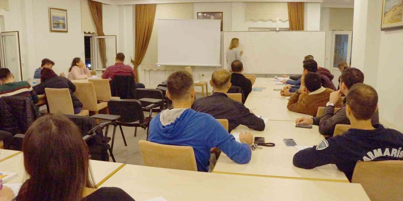 Marmaris Belediyesi personellerine hizmet içi eğitim verildi