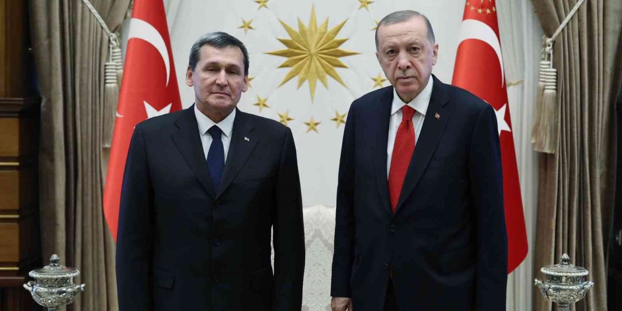 Cumhurbaşkanı Erdoğan,  Türkmenistan Bakanlar Kurulu Başkan Yardımcısı ve Dışişleri Bakanı Meredov’u  kabul etti