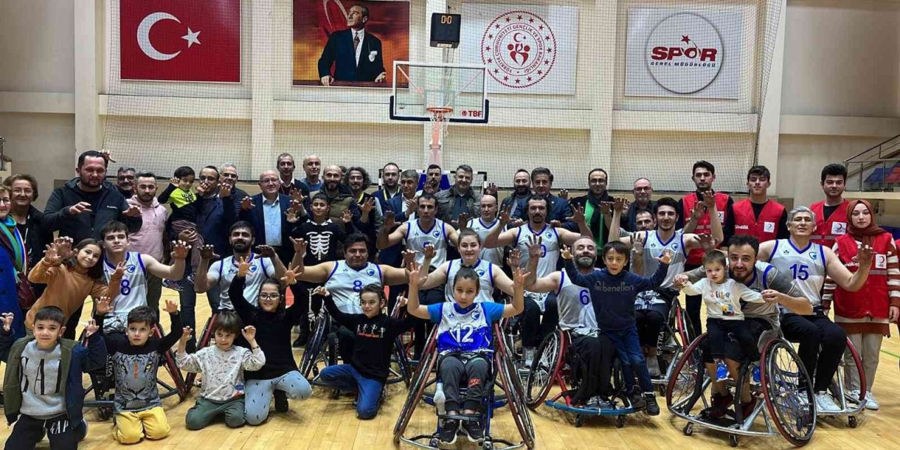 Demir Kartal hedefine emin adımlarla ilerliyor