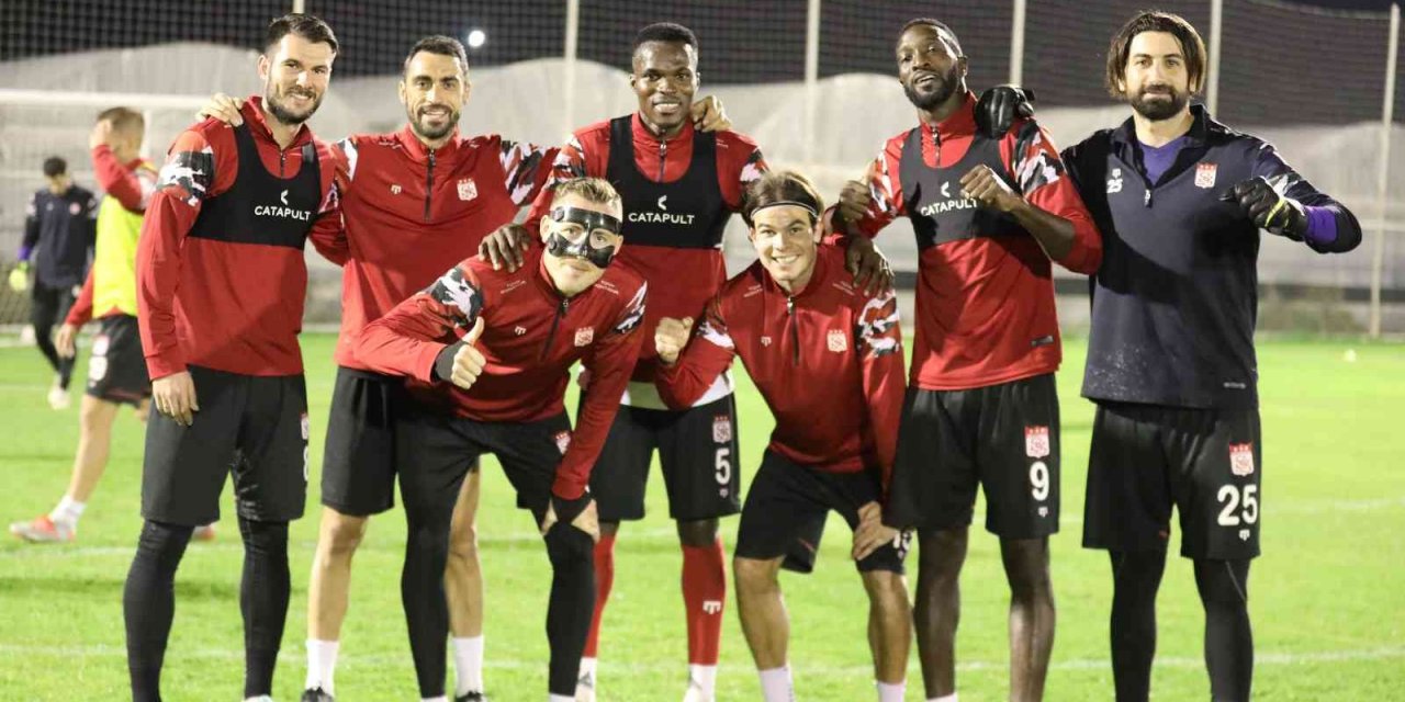 Sivasspor’da neşeli idman