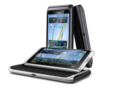 Nokia E7 ile tanışın