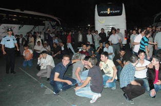 Konya'da şüpheli valiz paniğe neden oldu
