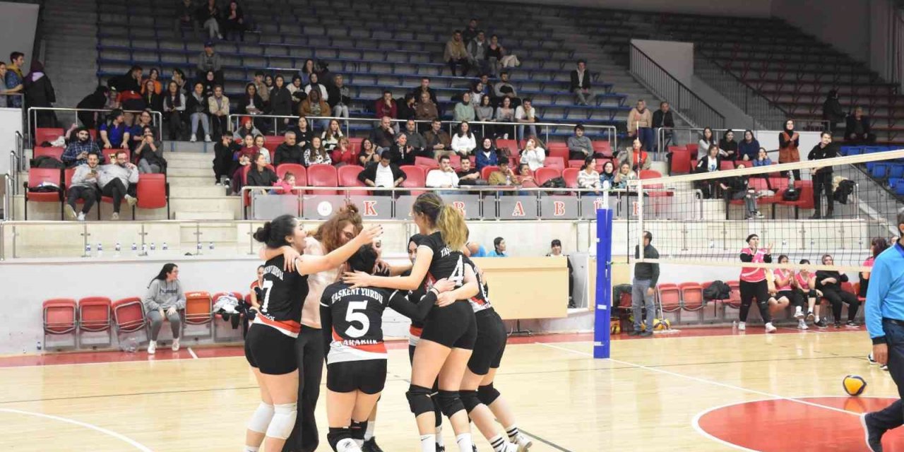 Karabük’te spor tesisleri  bir haftada 8 bin kişiyi ağırladı