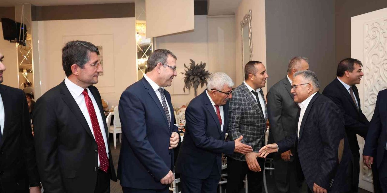 Başkan Büyükkılıç Halk Otobüsçüleri İle Buluştu