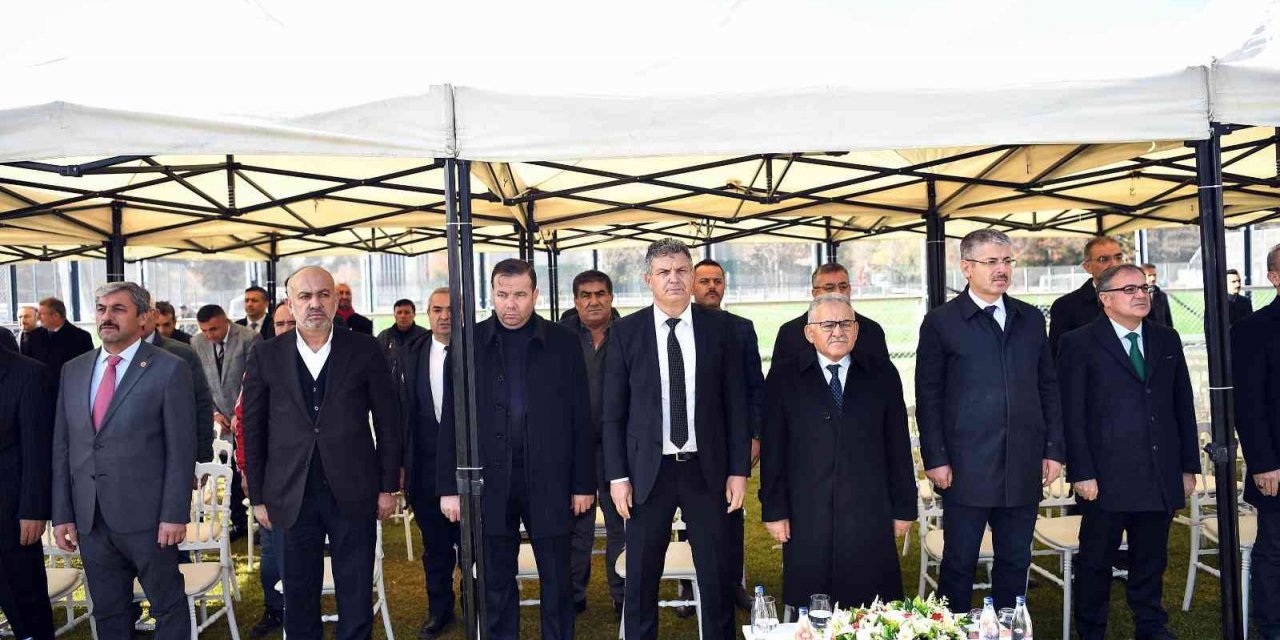 Kayseri Büyükşehir Belediyesi’nden Amatör Kulüplere Malzeme Desteği