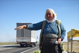 Kocasını tedavi ettirmeye çalışıyor