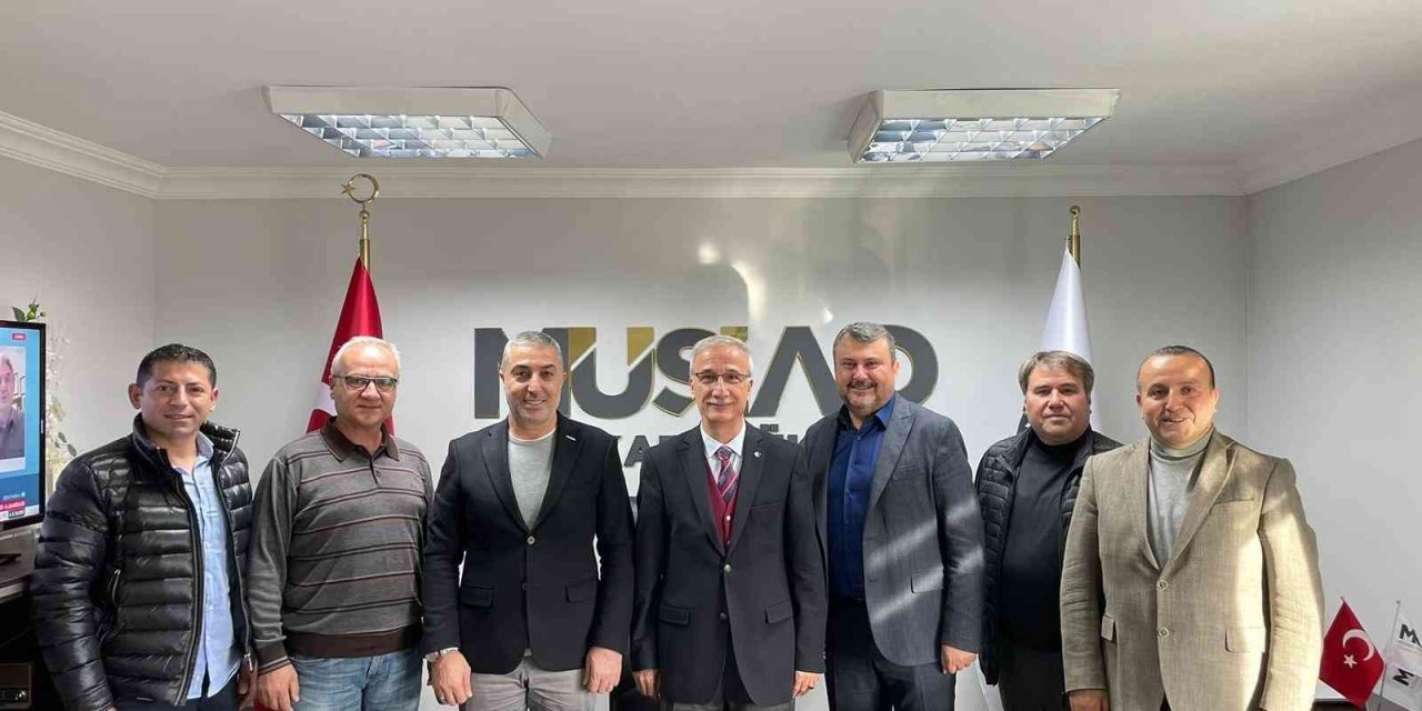 Defterdar Kaya, MÜSİAD üyeleri ile bir araya geldi