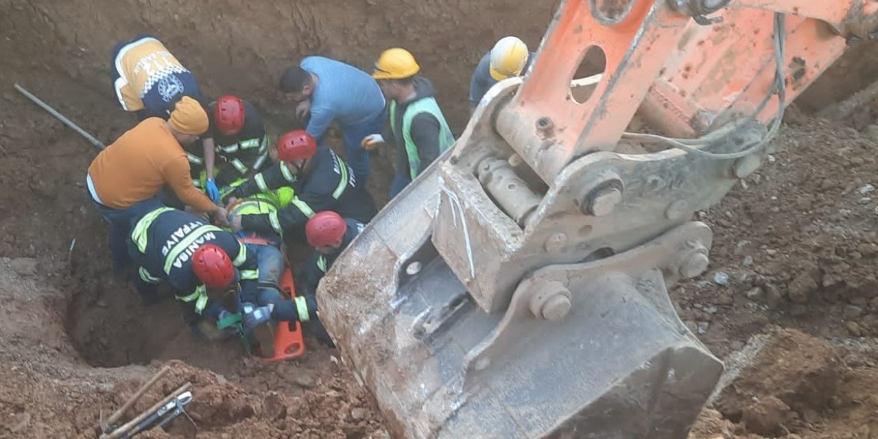 Şantiyede göçük altında kalan işçi itfaiye ekipleri tarafından kurtarıldı