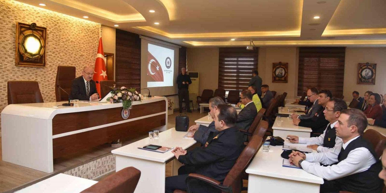 Manisa’da kış mevsiminde alınacak trafik tedbirleri görüşüldü