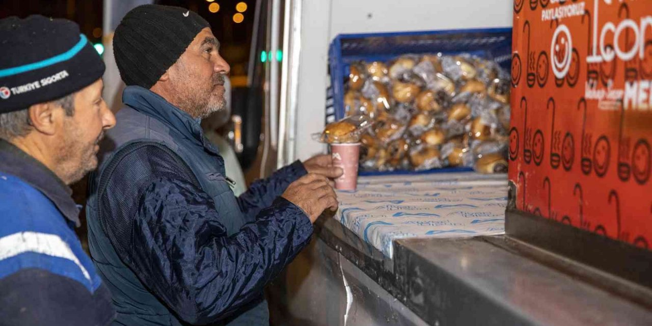 Mersin’de tarım işçilerinin sabah çorbası belediyeden