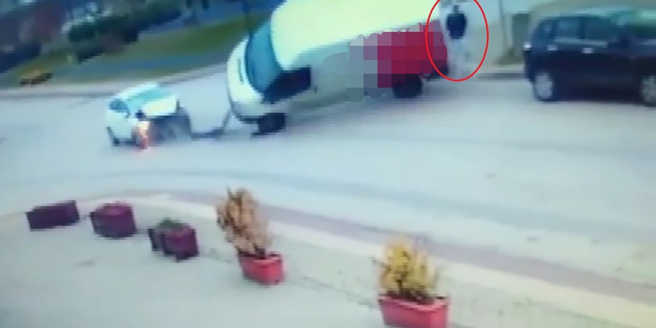 Bursa’da inanılmaz kurtuluş: Devrilen aracın altında kalmaktan son anda kurtuldu