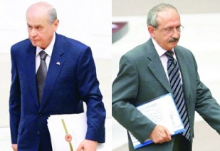 Kemal Bey'e yaslandı düştü