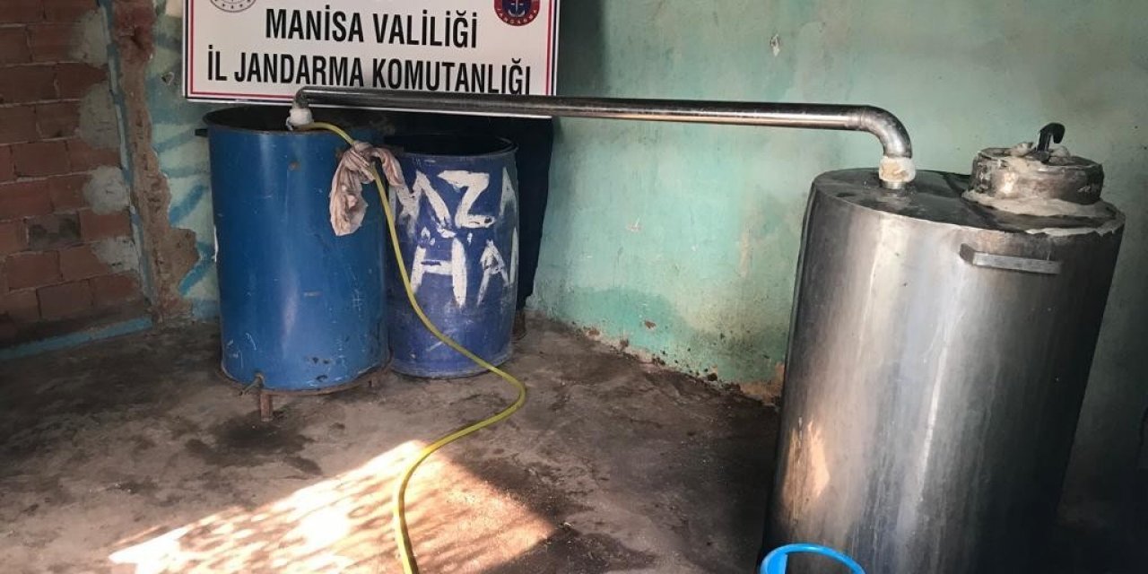 Manisa’da 97 litre sahte rakı ele geçirildi