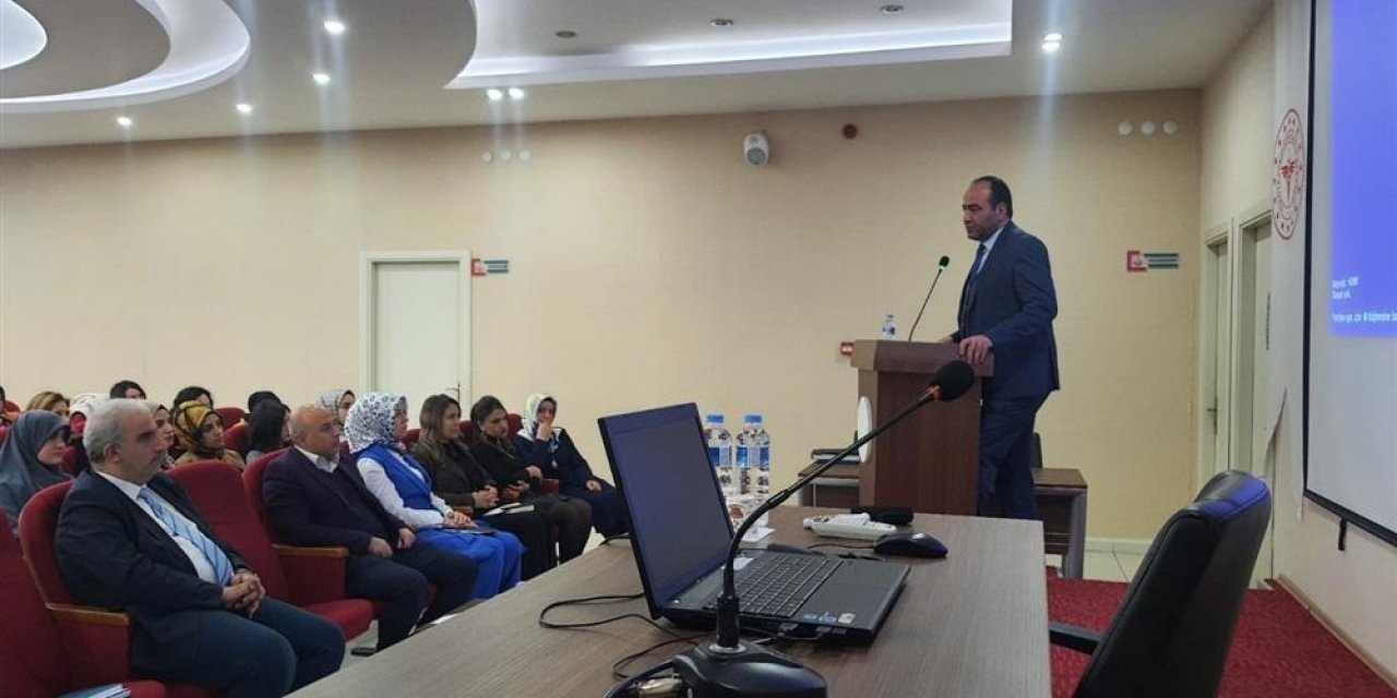 Sağlıkçıların tam donanımlı olması için eğitim