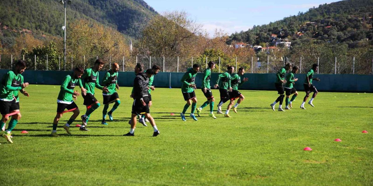 Rıza Karakaya: "Biz şampiyonluğa kurulmuş bir takım değiliz"