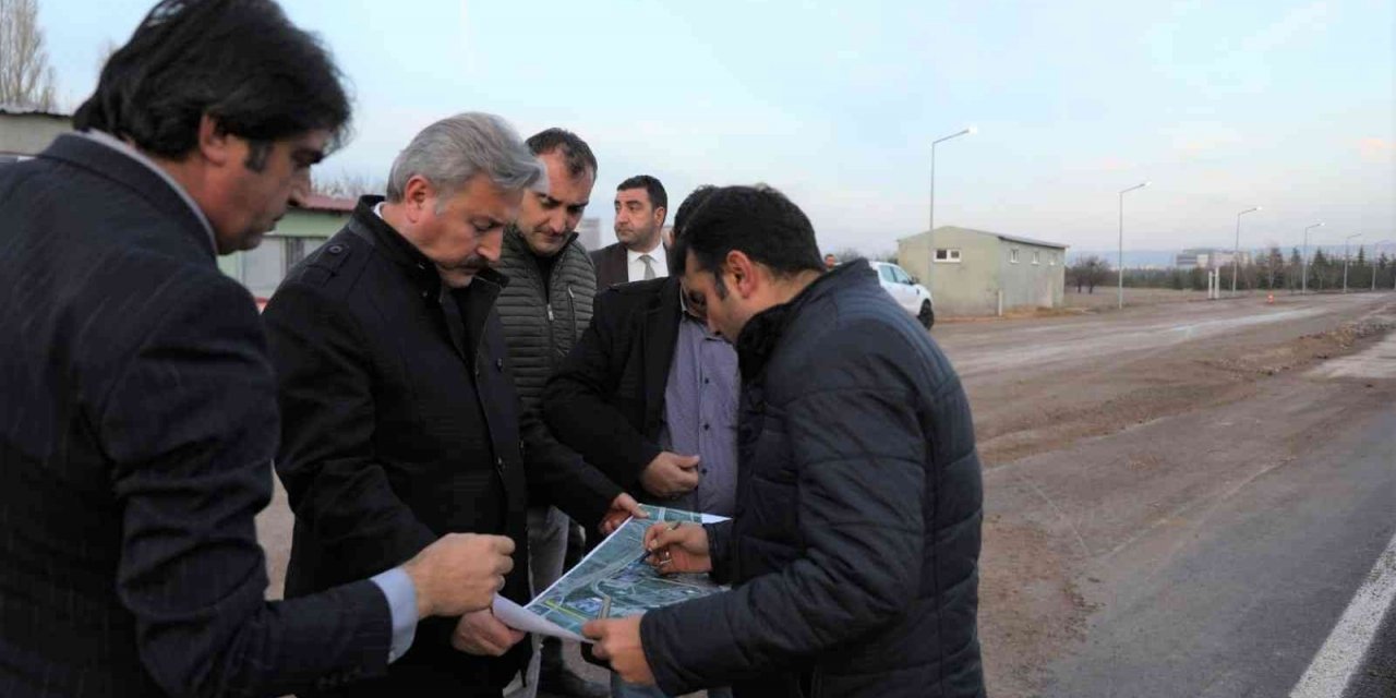 Melikgazi, daha konforlu ve seri ulaşım için yeni alternatif yol çalışmasına başladı