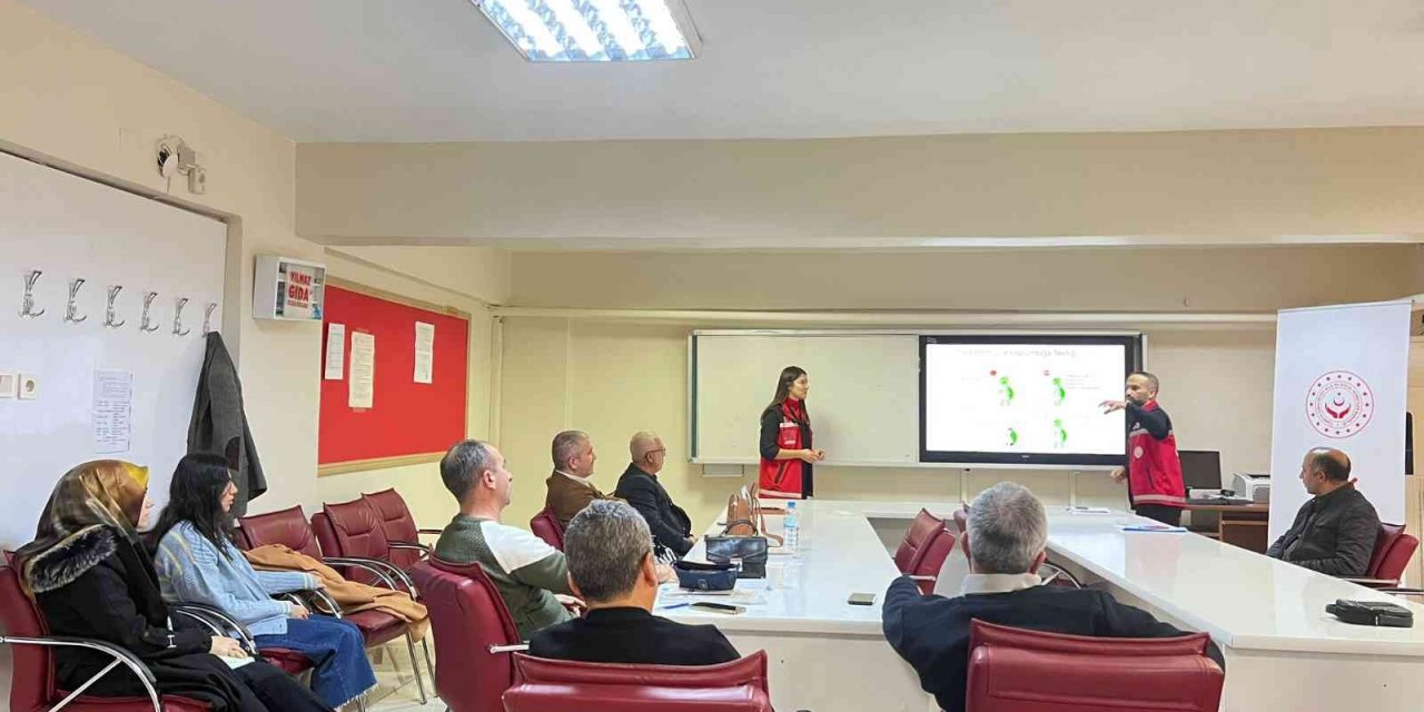 Öğretmenlere ’öfke yönetimi’ semineri verildi