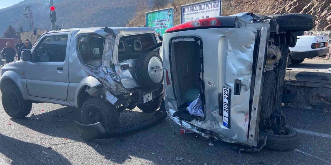 Ankara’da zincirleme kazada 5 araç birbirine girdi