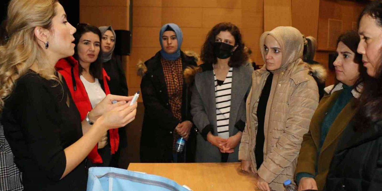 Öğretmenlere uygulamalı diyabet eğitim verildi
