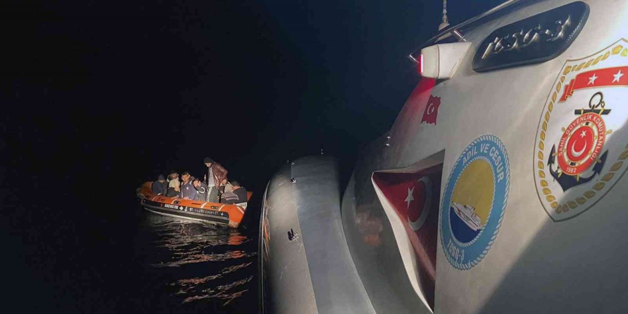 Datça’da 16 düzensiz göçmen kurtarıldı