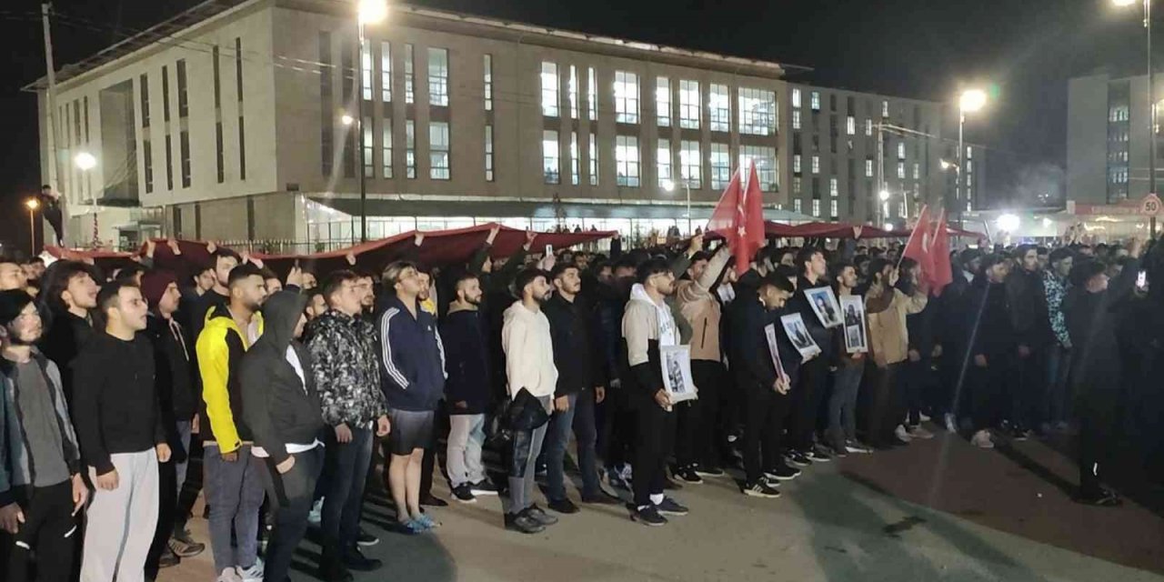 Üniversite öğrencileri Pençe-Kilit şehitlerini unutmadı