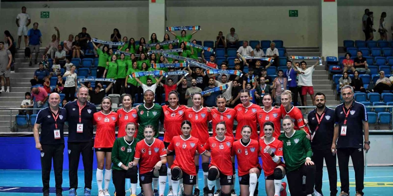 Mavi Kelebekler Avrupa’da tur peşinde