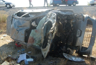 Otomobil devrildi: 5 gurbetçi yaralı