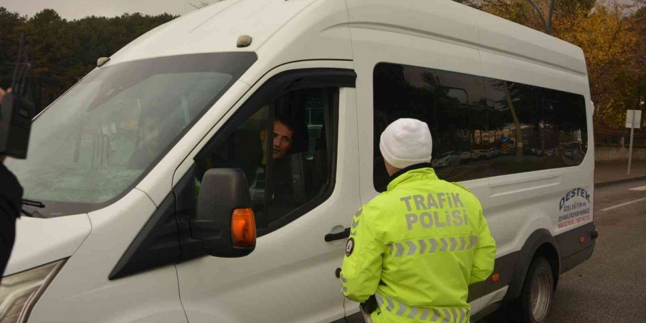 Tatvan’da zorunlu kış lastiği denetimi yapıldı