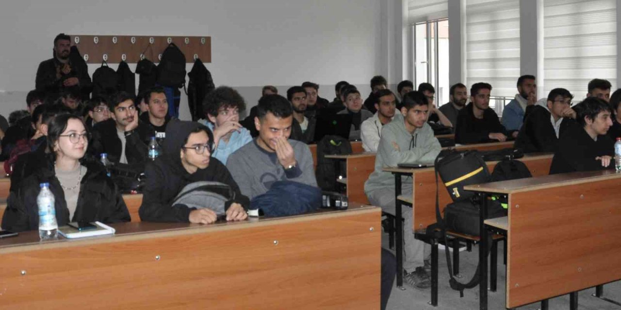 Öğrencilere AIDS anlatıldı