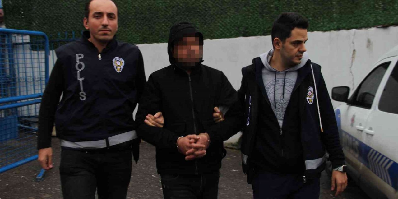 Doktorun burnunu kırarak güvenlik görevlisini de darp eden şüpheli adliyede