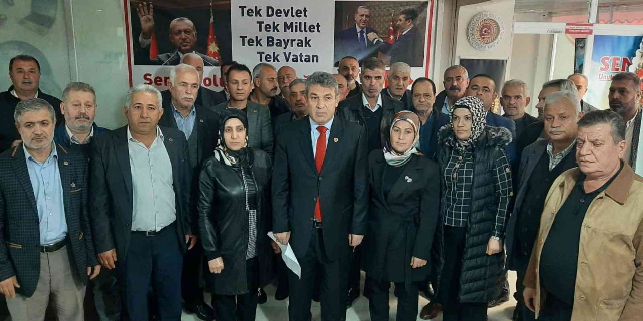 Muhtarlar Federasyonu Başkanı Taş, siyasete atıldı