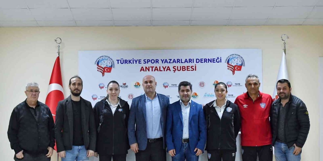 Konyaaltı’nın Mavi Kelebekleri’nden taraftara davet