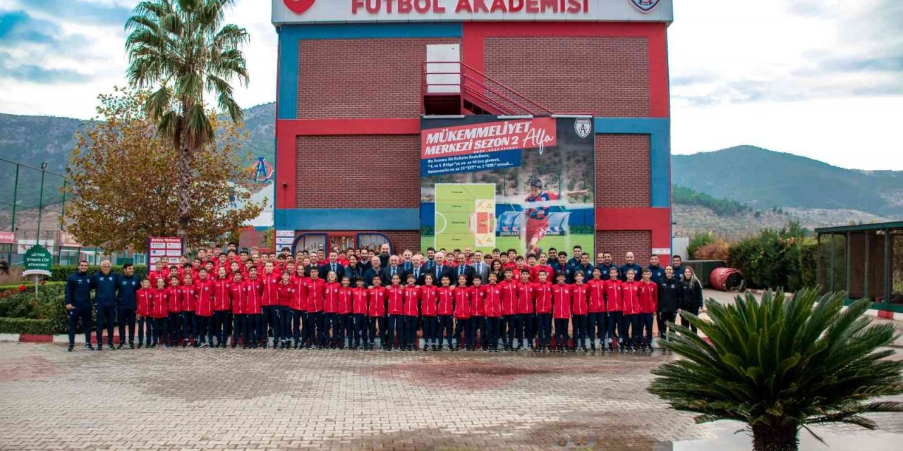 Altınordu’nun gençleri devlerle karşılaşacak