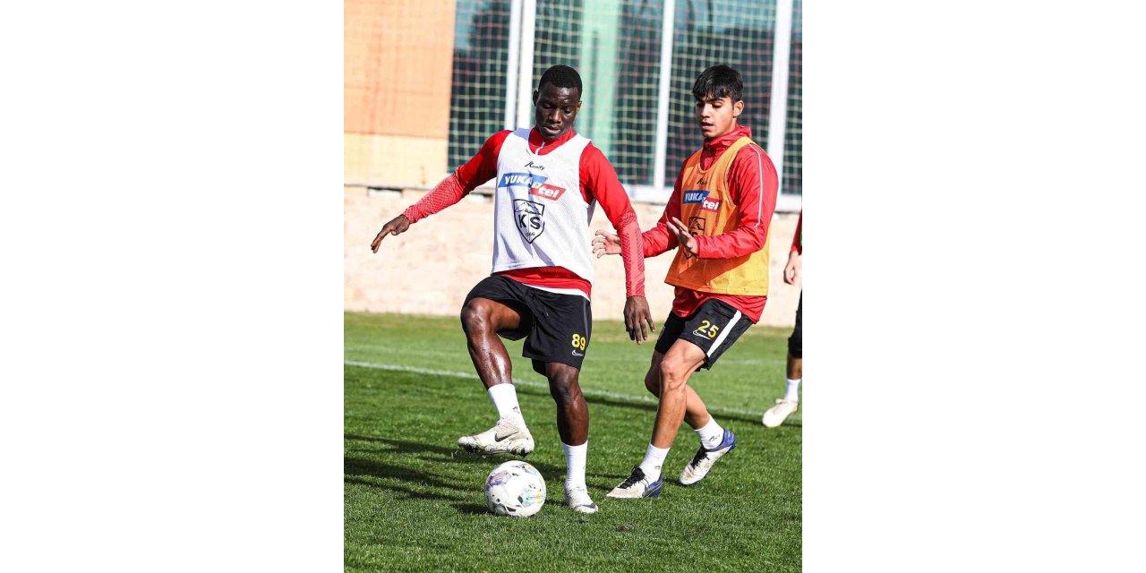 Kayserispor, Antalya’da toplandı