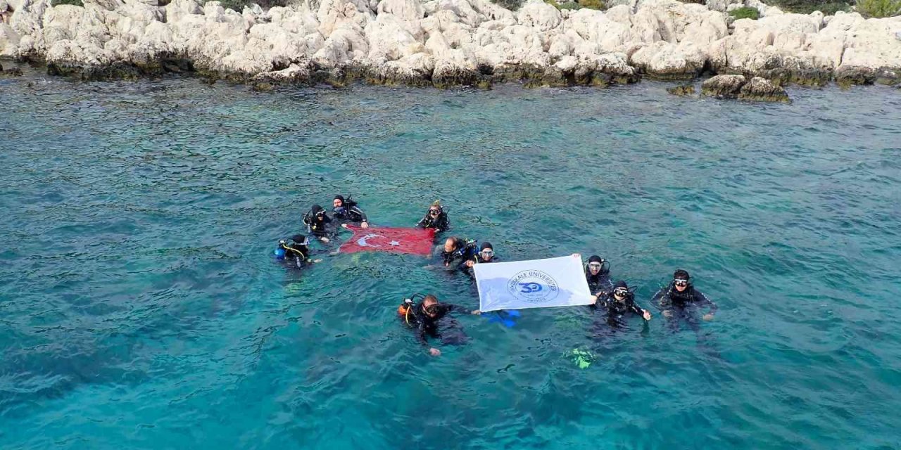 Öğrenciler su altı arkeolojisi eğitimini almaya başladı