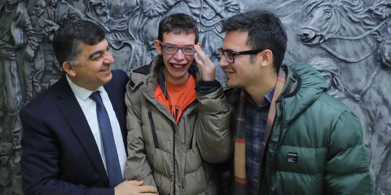 Engelli ve özel sporcular, Fadıloğlu’nu ziyaret etti