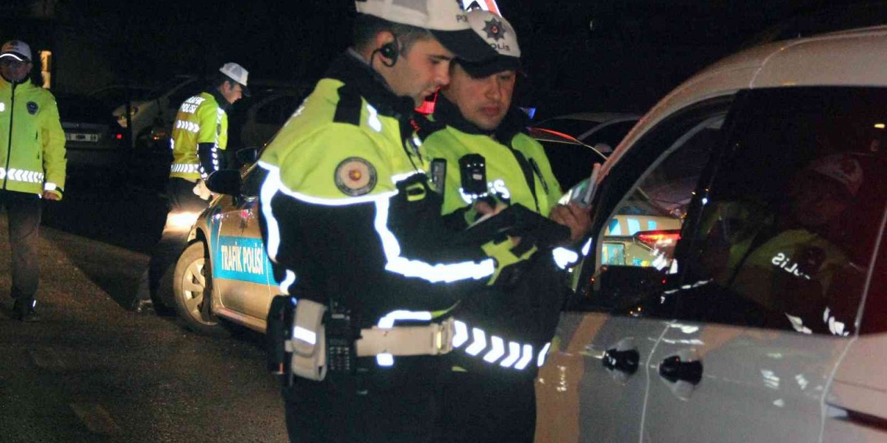 Trafikçilerden asayiş destekli alkol uygulaması