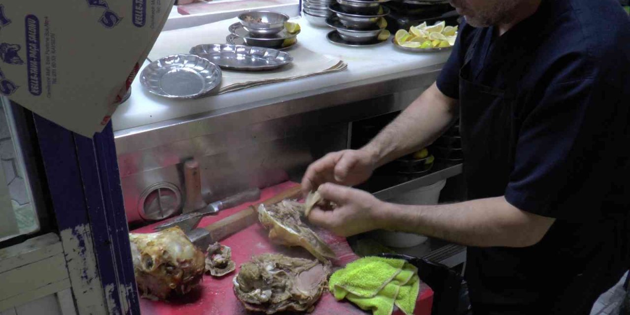 14 saatte hazırlanıyor, şifa dağıtıyor