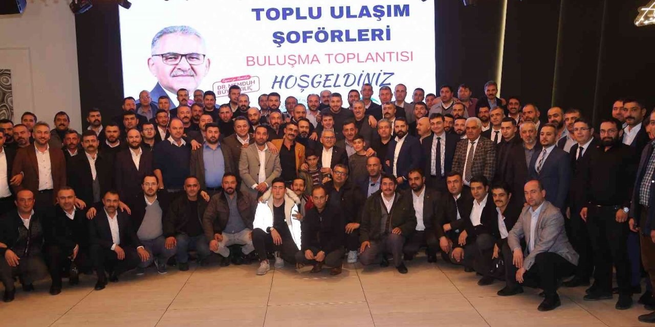 Başkan Büyükkılıç, toplu ulaşım şoförleri ile buluştu