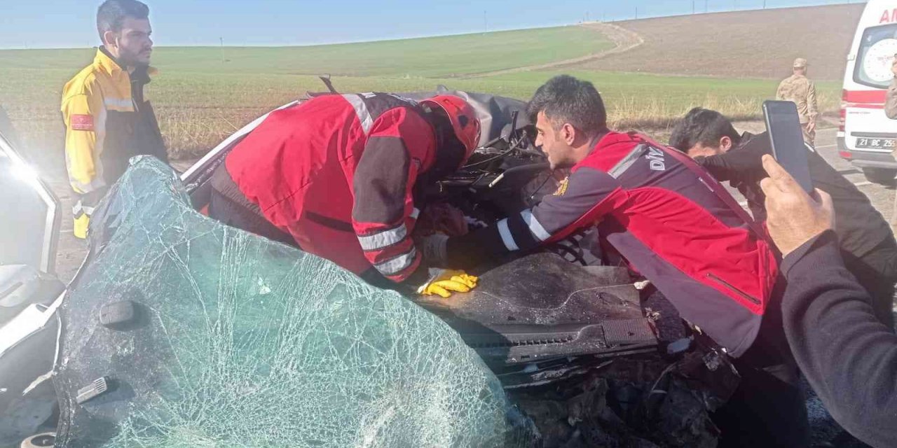 Diyarbakır’da feci kaza: 1 ölü, 2 yaralı