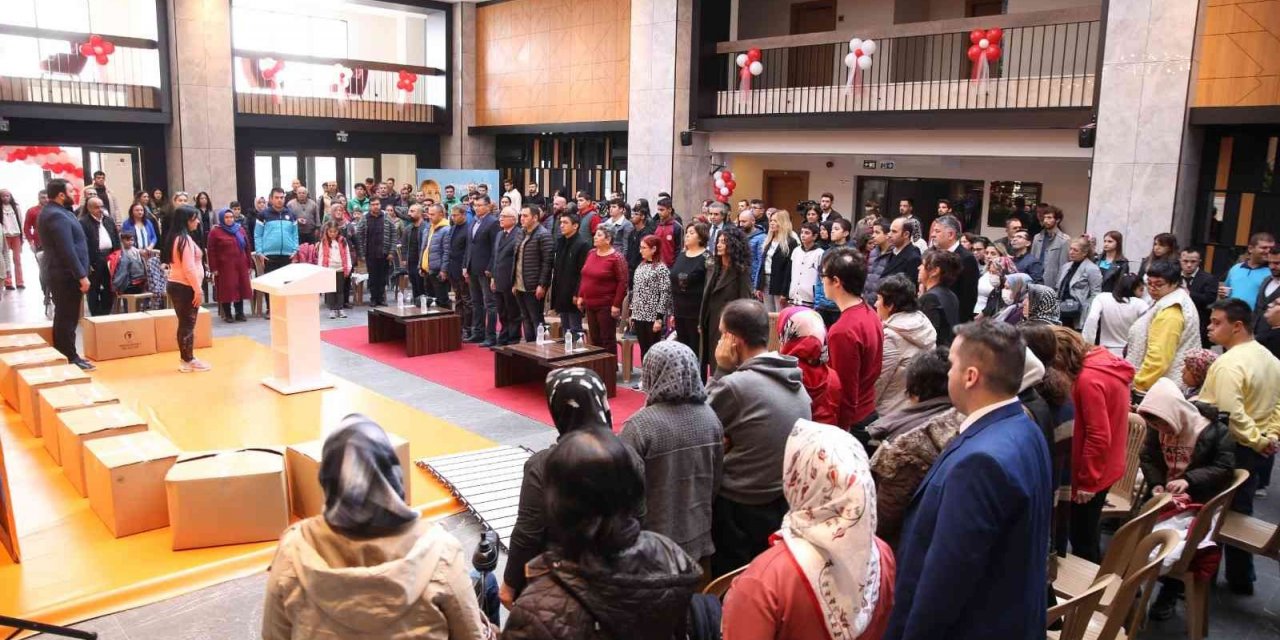 Özel sporculara anlamlı destek