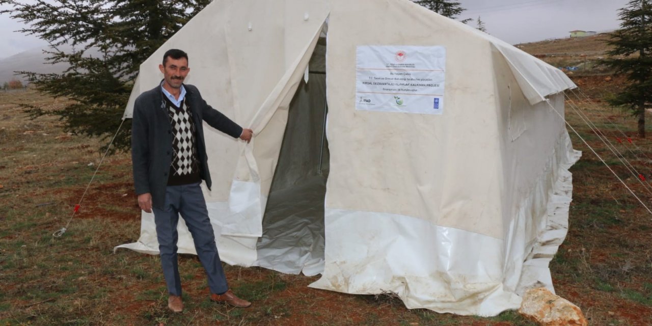 Göçerlere yaşam çadırı