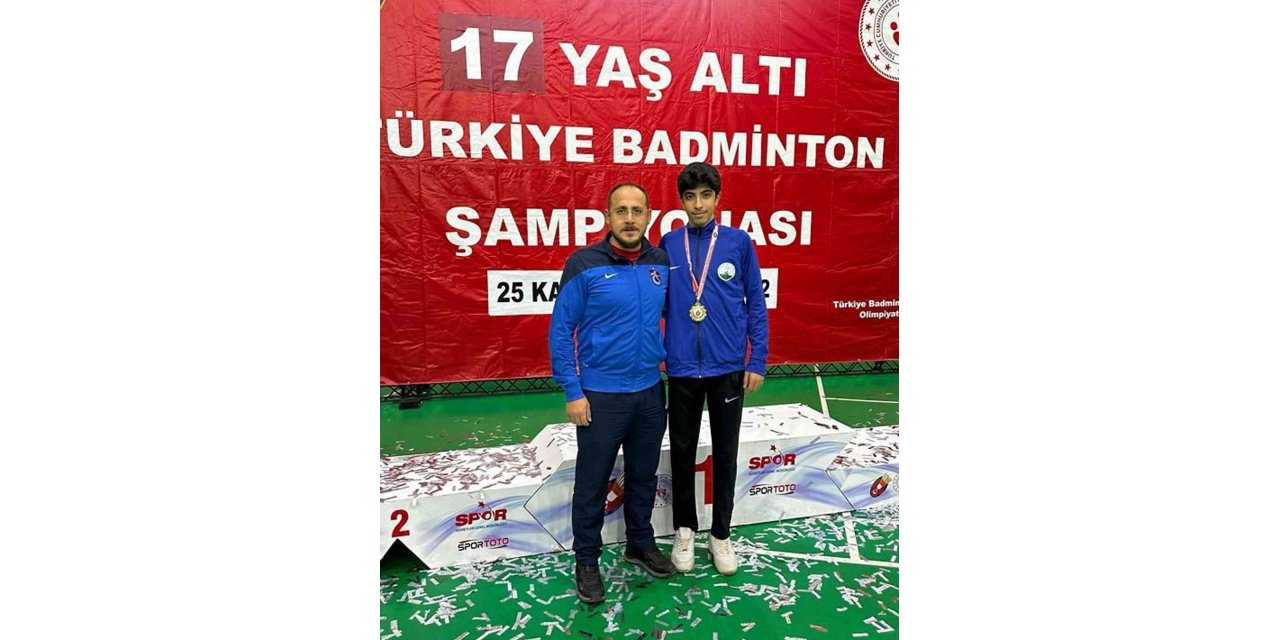 Osmangazili badmintoncudan altın madalya