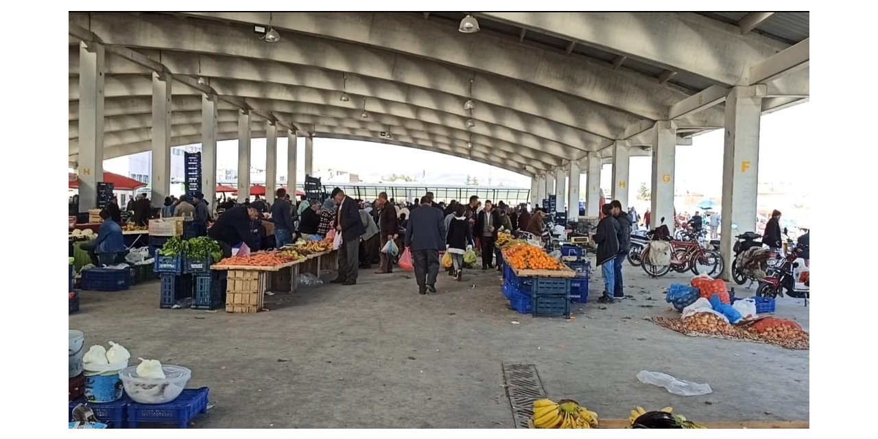 Pazarda sebze ve meyvenin fiyatı düştü, taze fasulyenin arttı